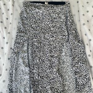 Floral Garage slit skirt🐻‍❄️